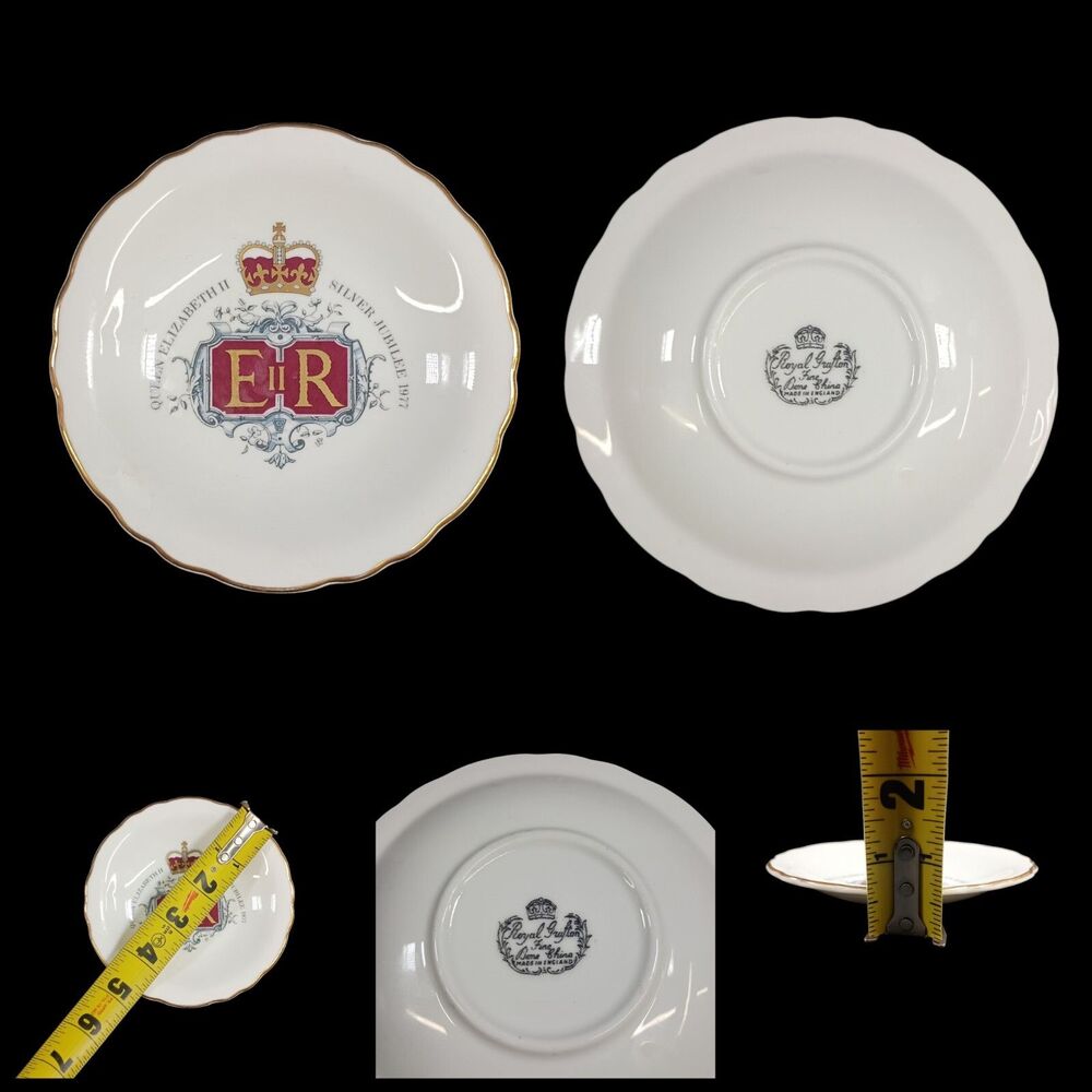 Vintage Royal Grafton Queen Elizabeth II 1977 Silver Jubilee 4” Plate Bone China